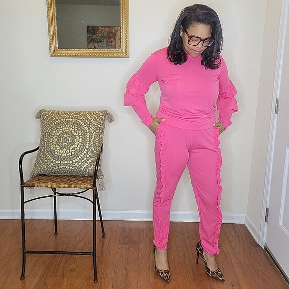 2 piece pink ruffled jogger set